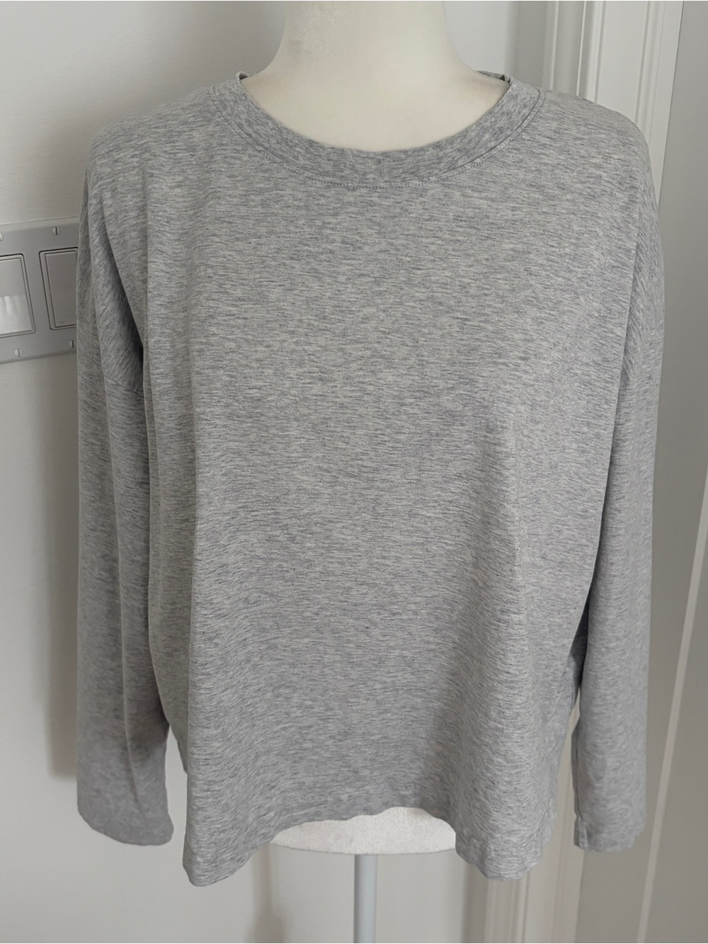 COS Women’s L Gray 100% Cotton Cropped Oversized Long Sleeve Boxy Top*Q2